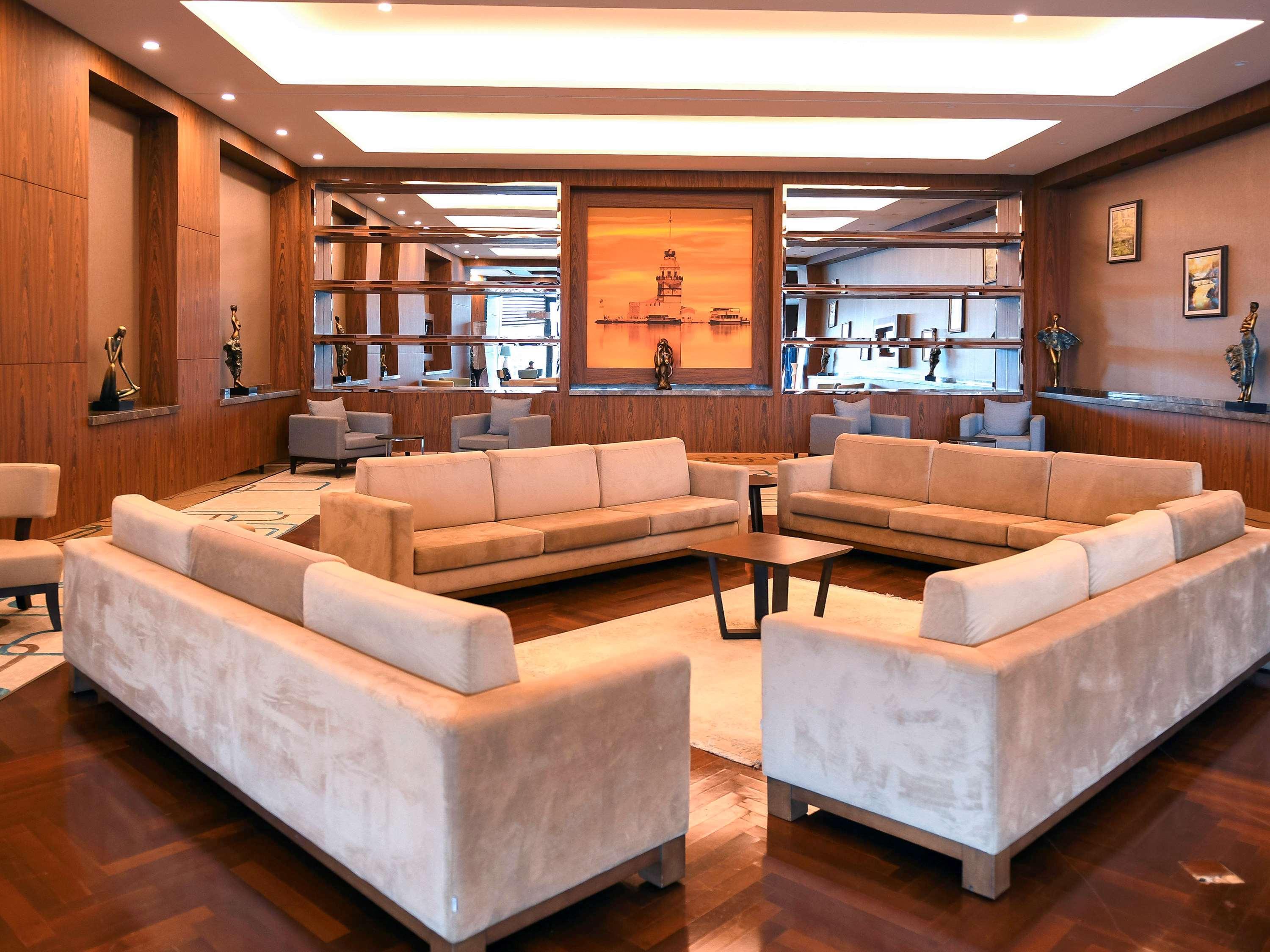 เมอร์เคียว อิสตันบูล เวสต์ โฮเต็ล แอนด์ คอนเวนชั่น เซ็นเตอร์ Hotel ภายนอก รูปภาพ