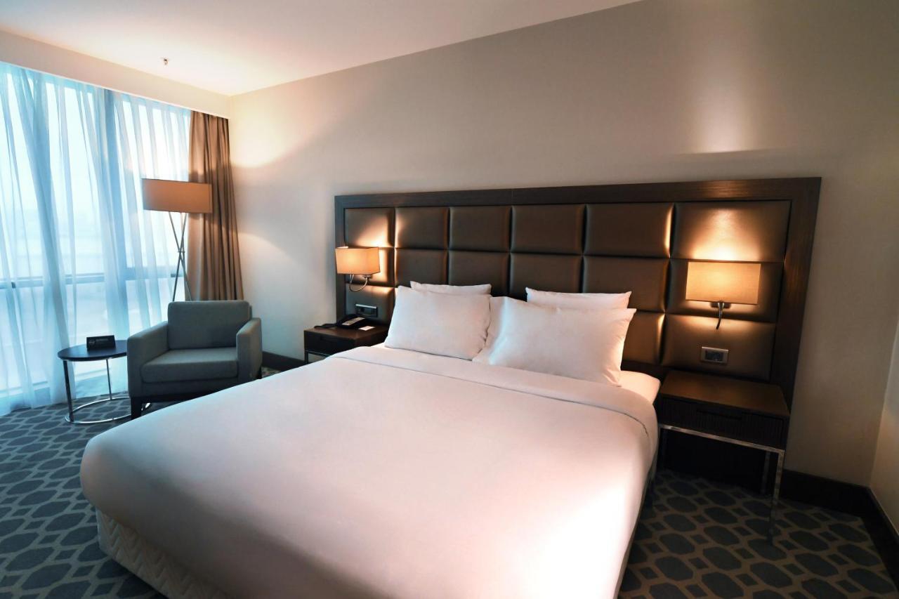 เมอร์เคียว อิสตันบูล เวสต์ โฮเต็ล แอนด์ คอนเวนชั่น เซ็นเตอร์ Hotel ภายนอก รูปภาพ