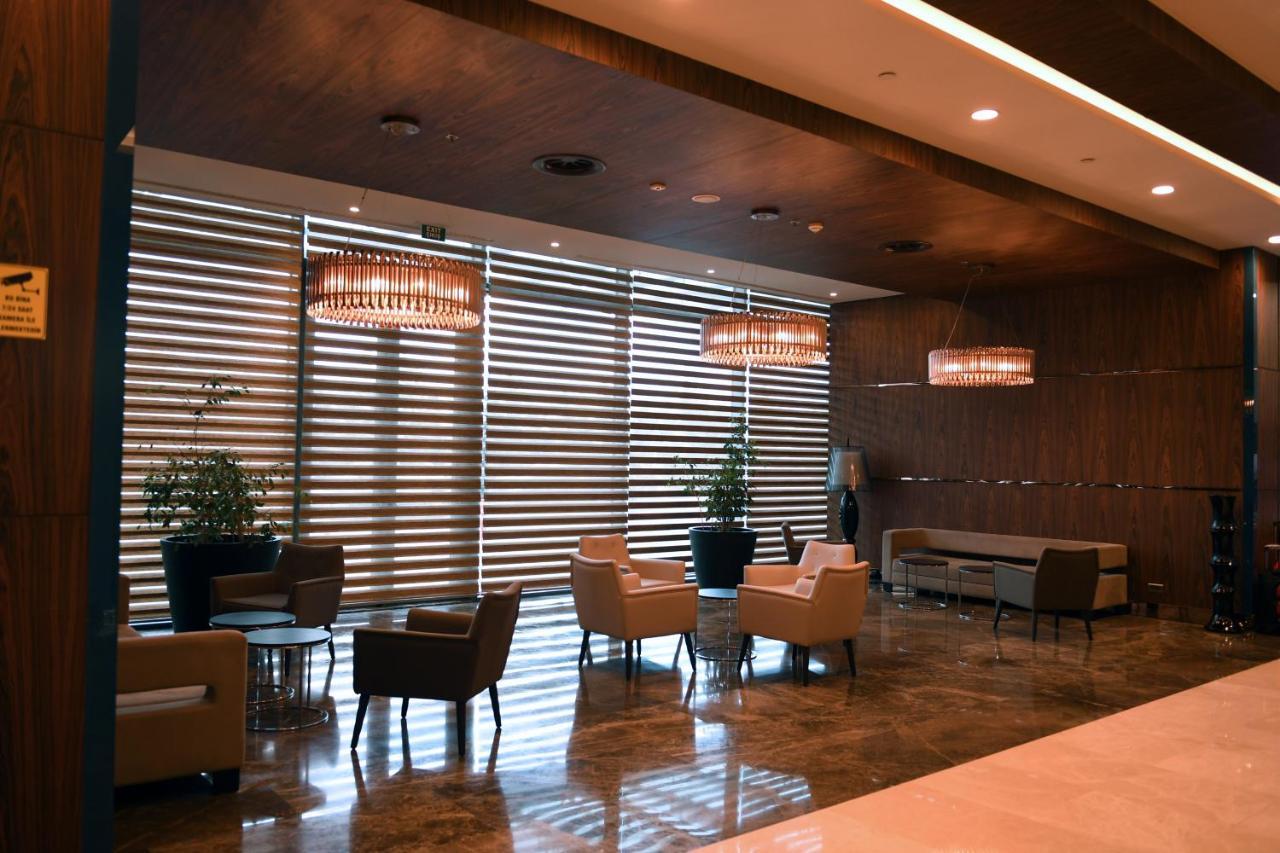 เมอร์เคียว อิสตันบูล เวสต์ โฮเต็ล แอนด์ คอนเวนชั่น เซ็นเตอร์ Hotel ภายนอก รูปภาพ